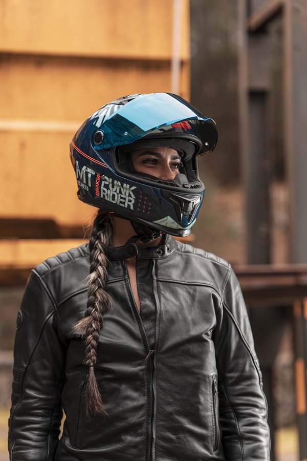 1346A71271-5SP-24-FF128SV-MT-Helmets-BRAKER-SV-PUNKRIDER-C7-Gloss_031